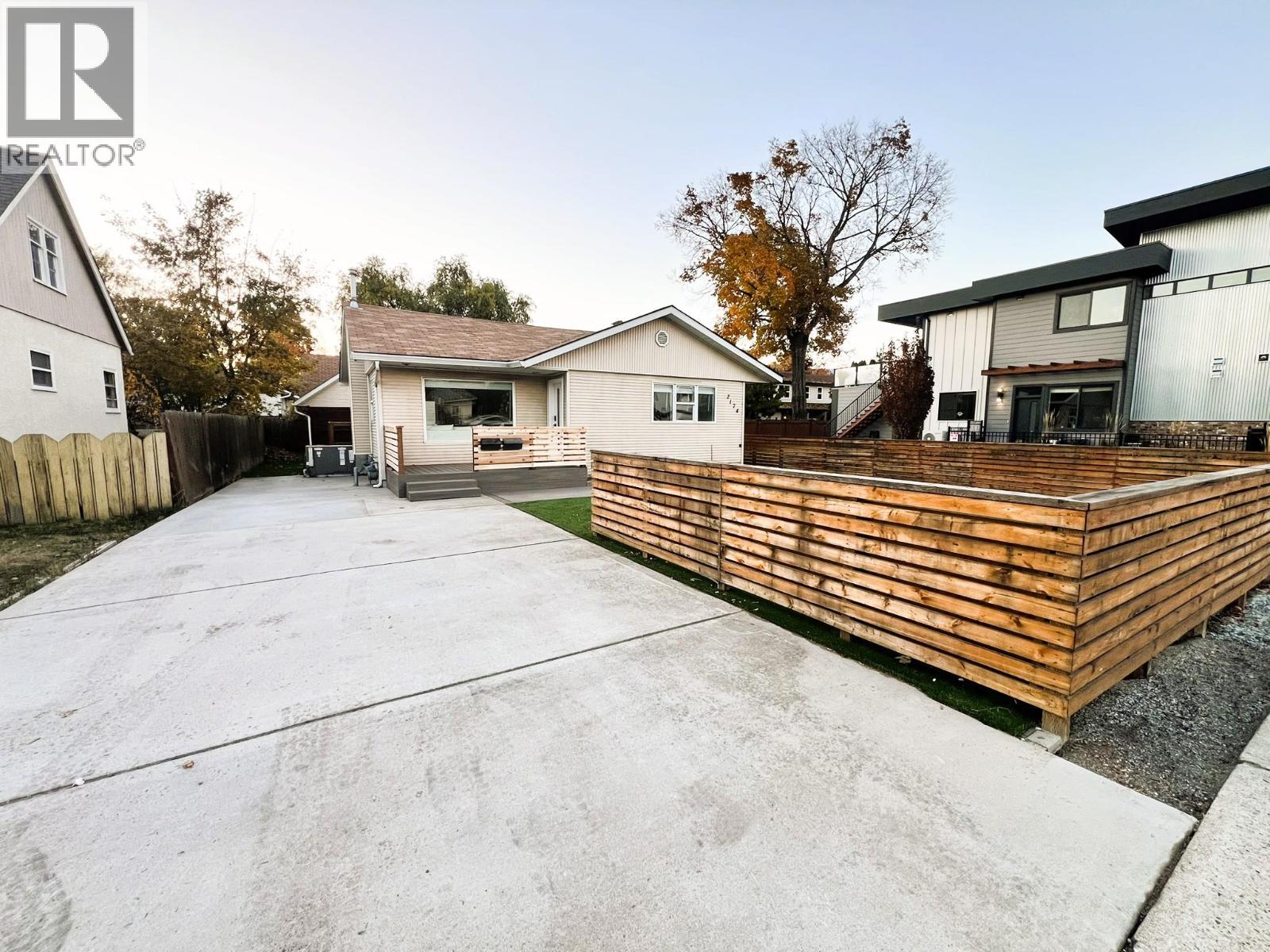 2174 Richter Avenue, Kelowna, British Columbia  V1Y 2P1 - Photo 31 - 10367294