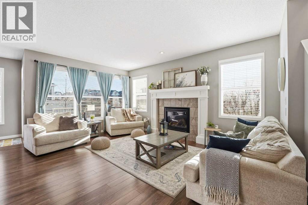 200 Kingsmere Cove Se, Airdrie, Alberta  T4A 0S1 - Photo 3 - A2277250