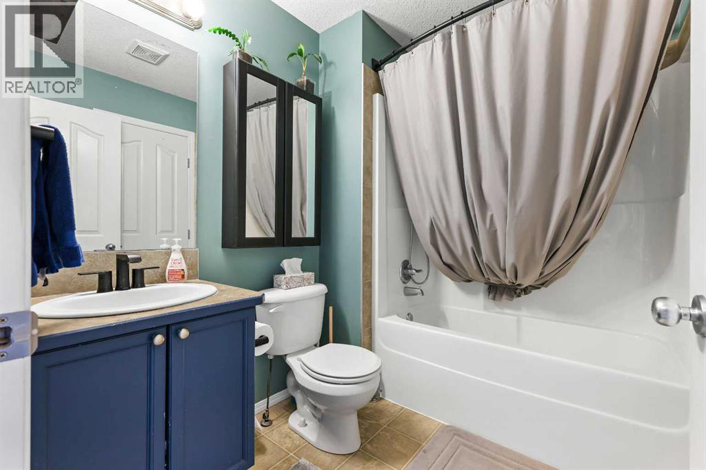 403, 703 Luxstone Square Sw, Airdrie, Alberta  T4B 0A3 - Photo 23 - A2277855