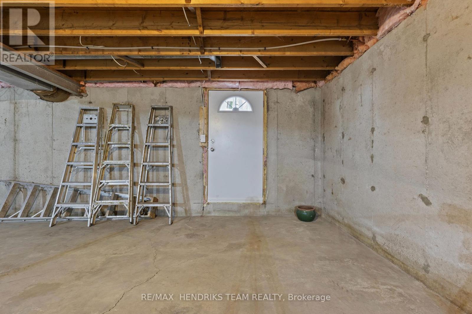 643 Line 7 Road, Niagara-On-The-Lake, Ontario  L0S 1J0 - Photo 35 - X12678466