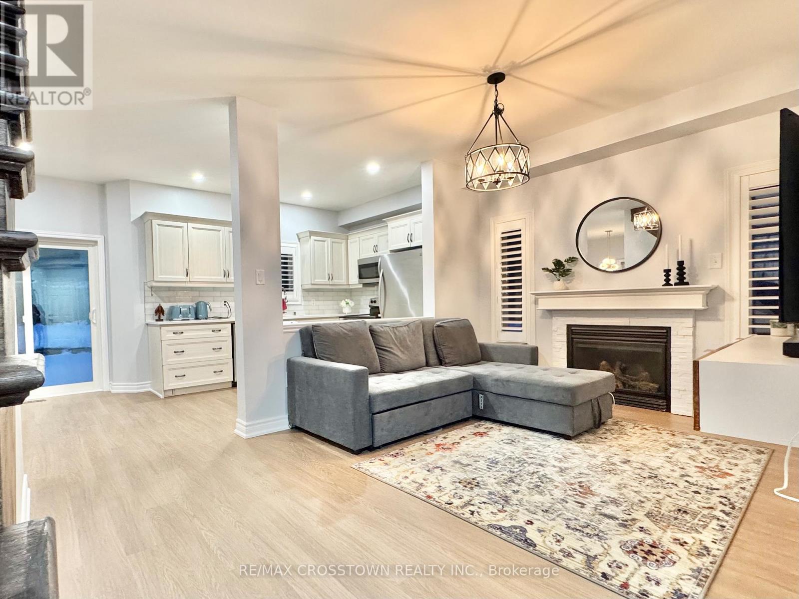 1 Black Ash Trail, Barrie, Ontario  L4N 3K2 - Photo 4 - S12615414