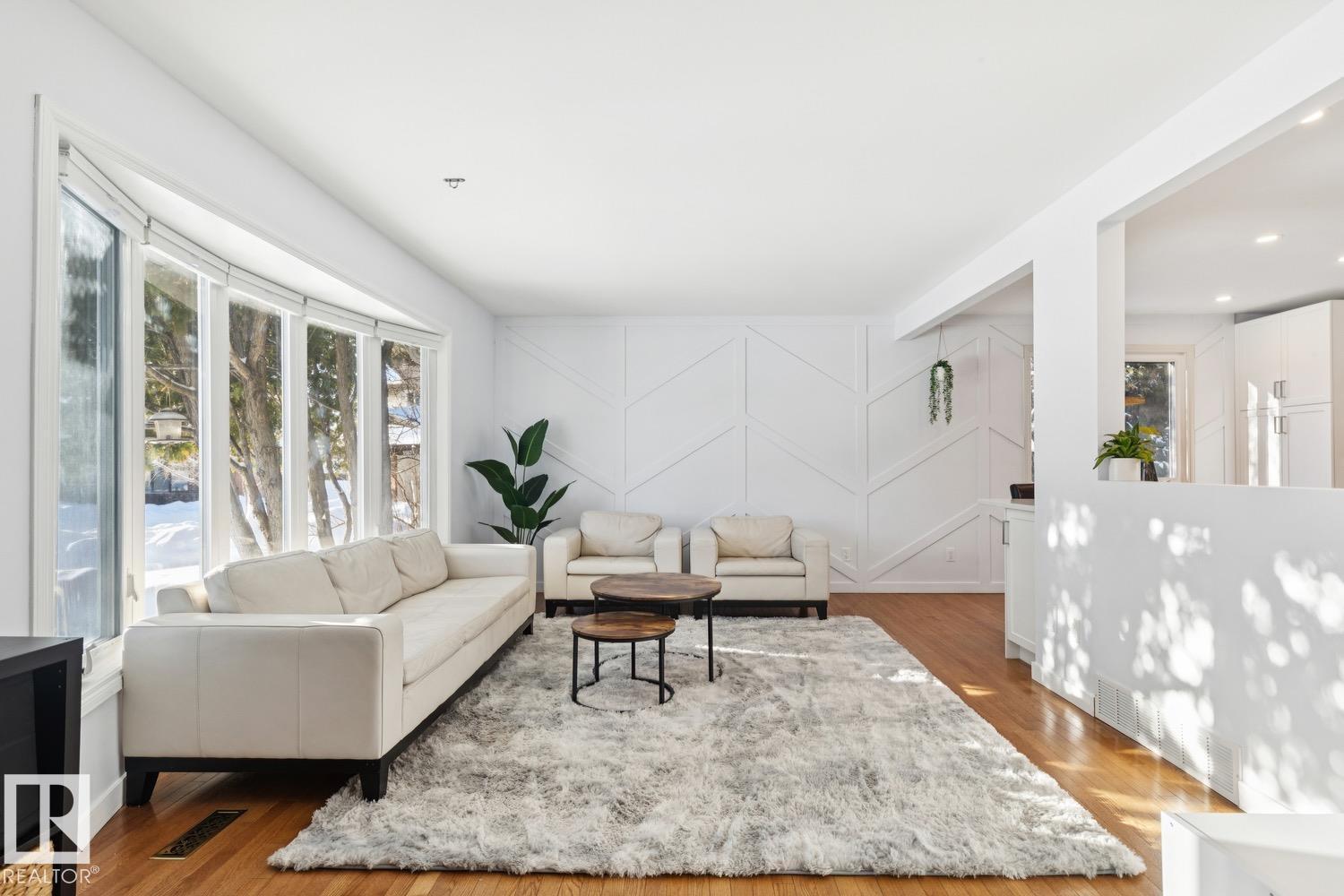 6412 36 Av Nw, Edmonton, Alberta T6L 1G2 - Photo 4 - E4469489