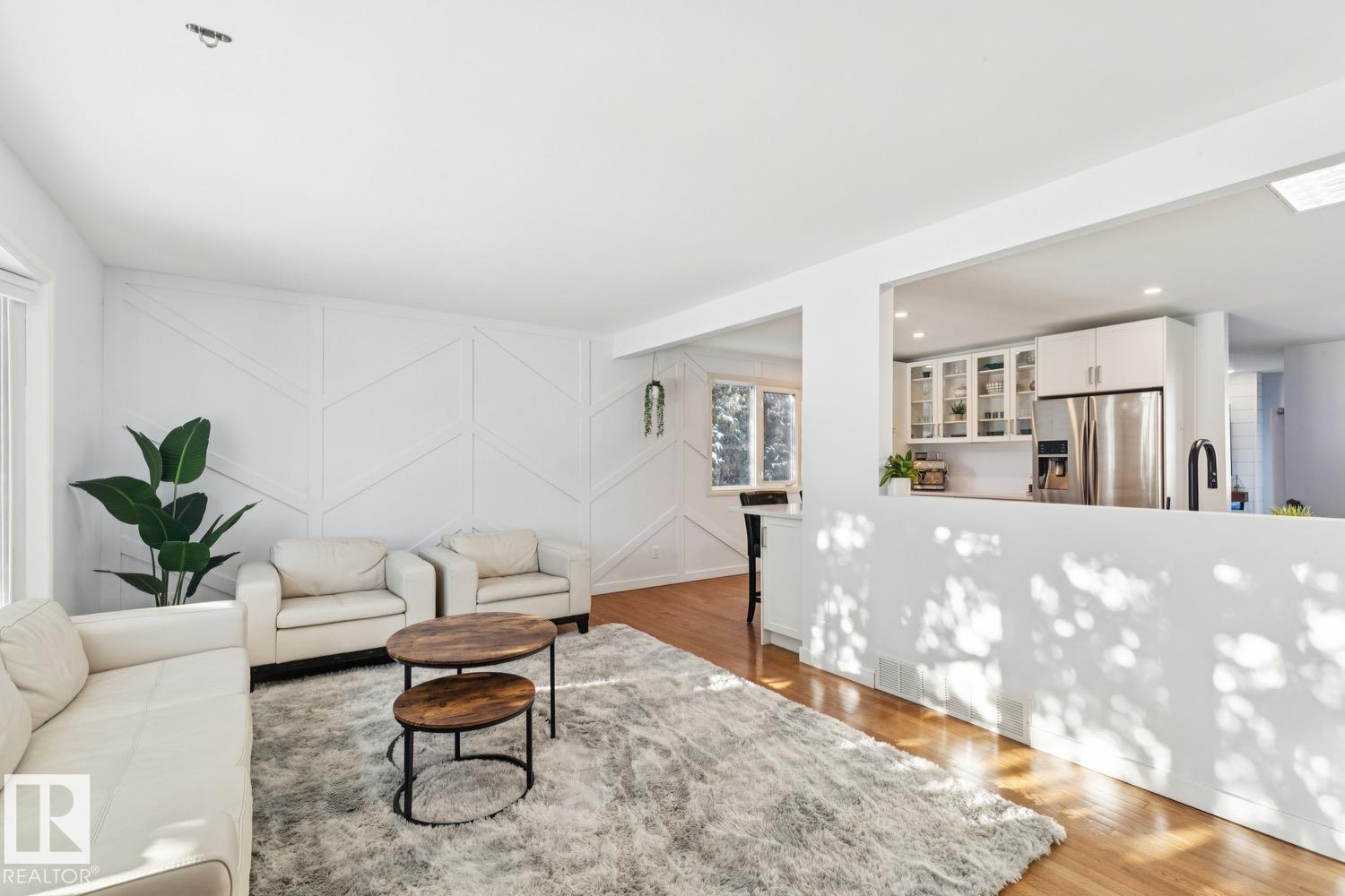 6412 36 Av Nw, Edmonton, Alberta T6L 1G2 - Photo 5 - E4469489