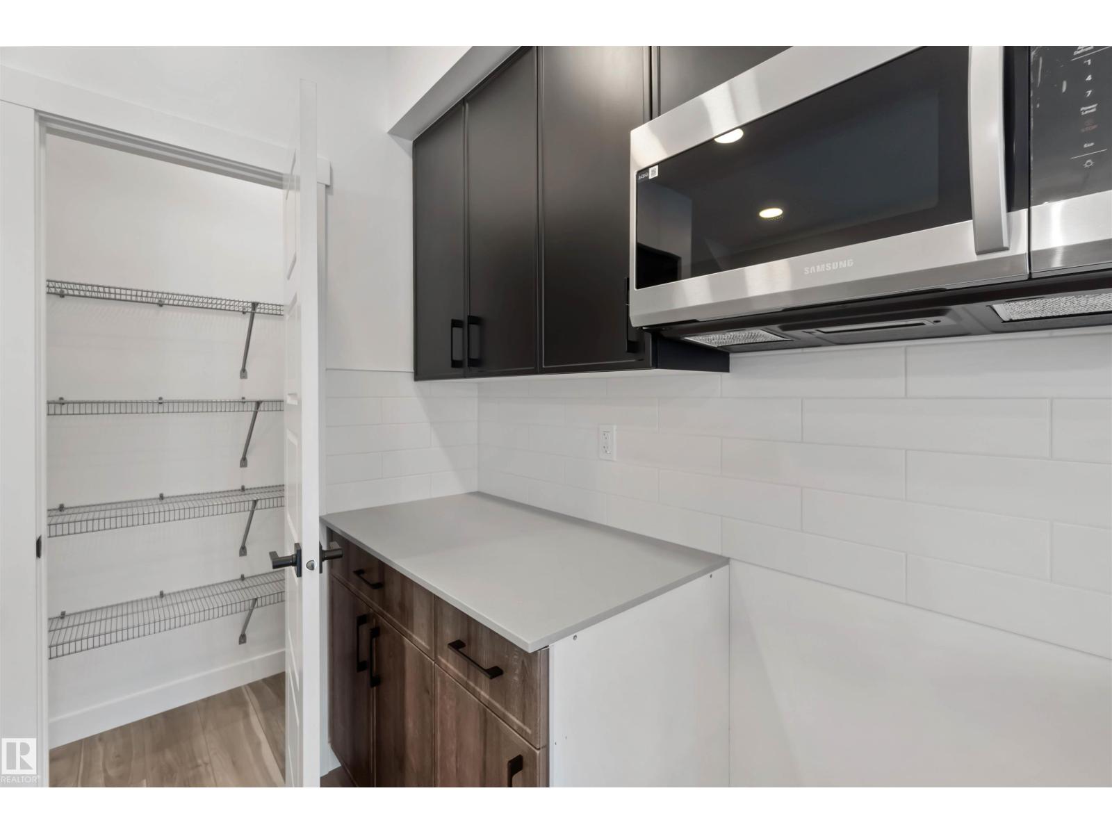 1015 Aster Bv Nw, Edmonton, Alberta  T6T 2W8 - Photo 11 - E4469490