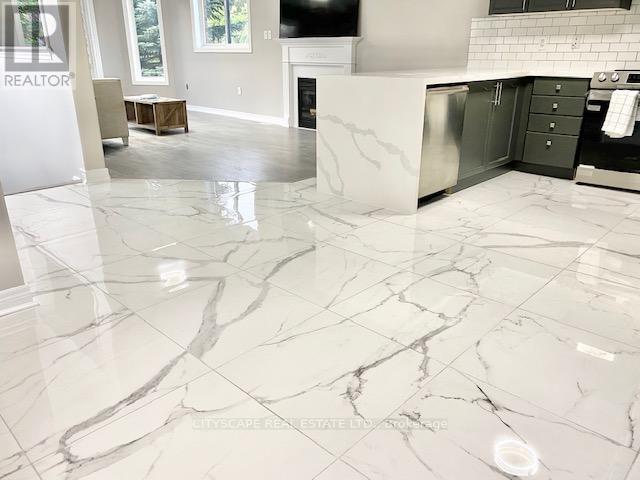 169 Cumming Drive, Barrie (Ardagh), Ontario L4N 0C8 - Photo 7 - S12679132