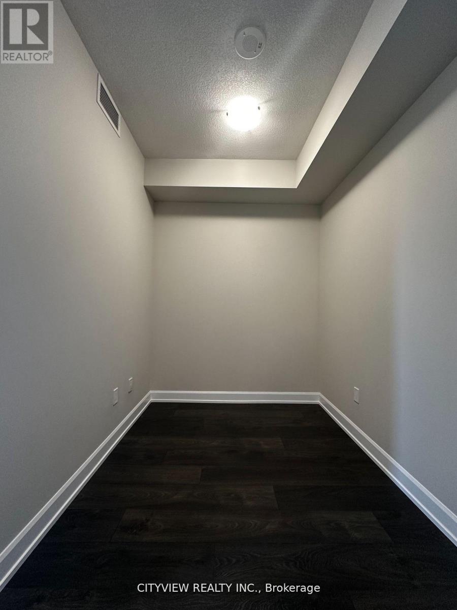 1008 - 3220 William Coltson Avenue, Oakville, Ontario  L6H 7C2 - Photo 3 - W12679126