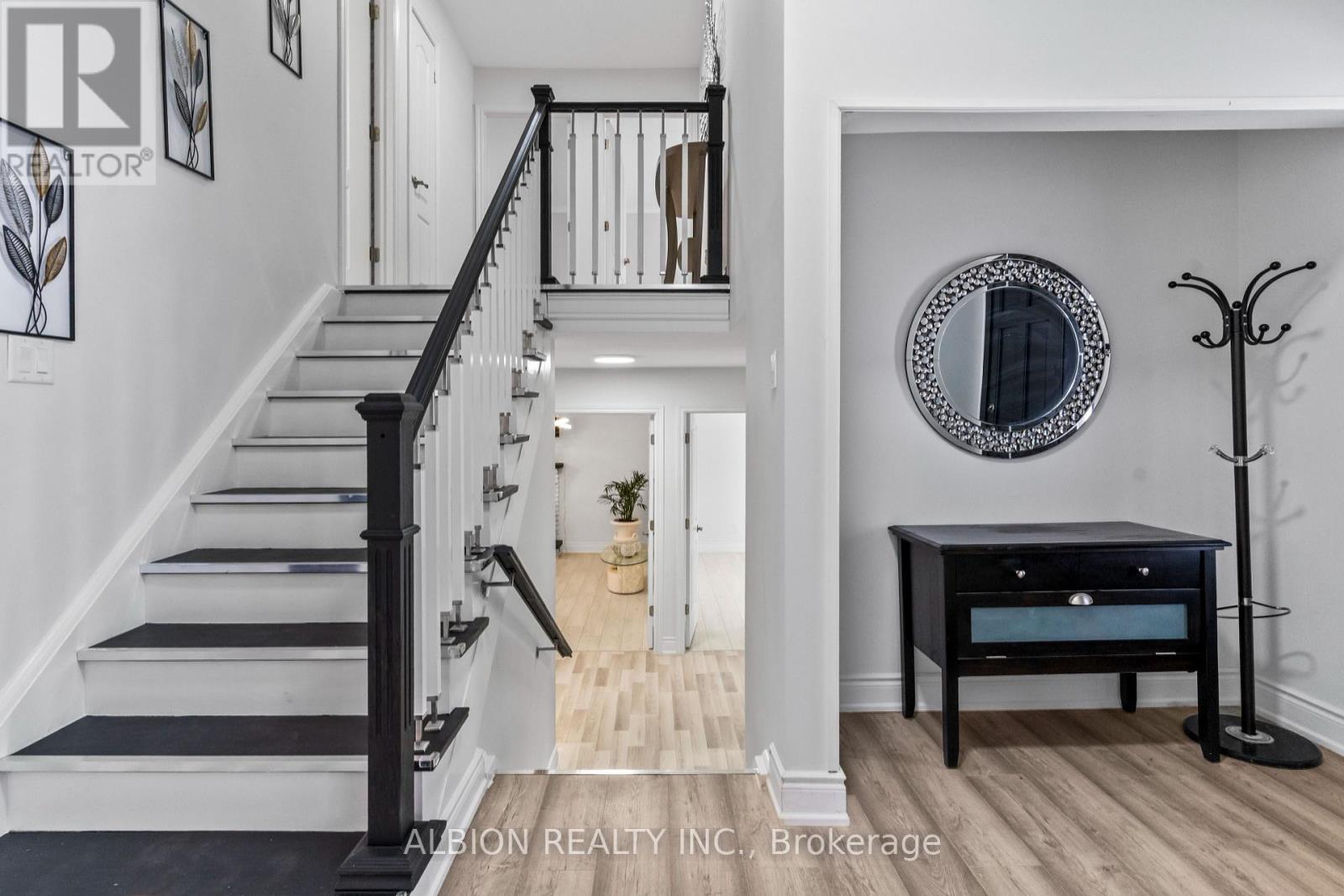 39 Westview Crescent, Caledon, Ontario  L7E 0E2 - Photo 13 - W12679138