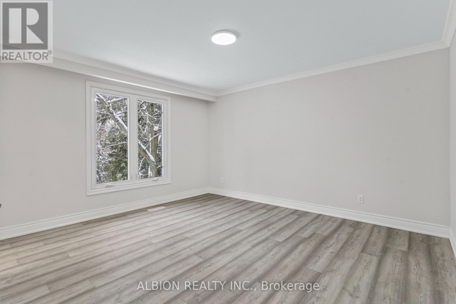 39 Westview Crescent, Caledon, Ontario  L7E 0E2 - Photo 15 - W12679138