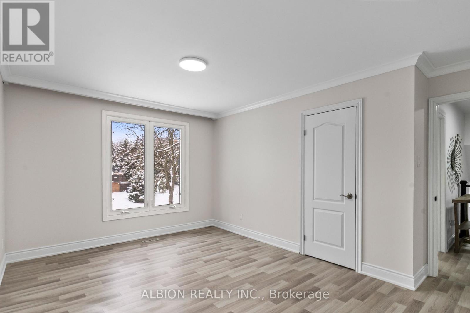 39 Westview Crescent, Caledon, Ontario  L7E 0E2 - Photo 18 - W12679138