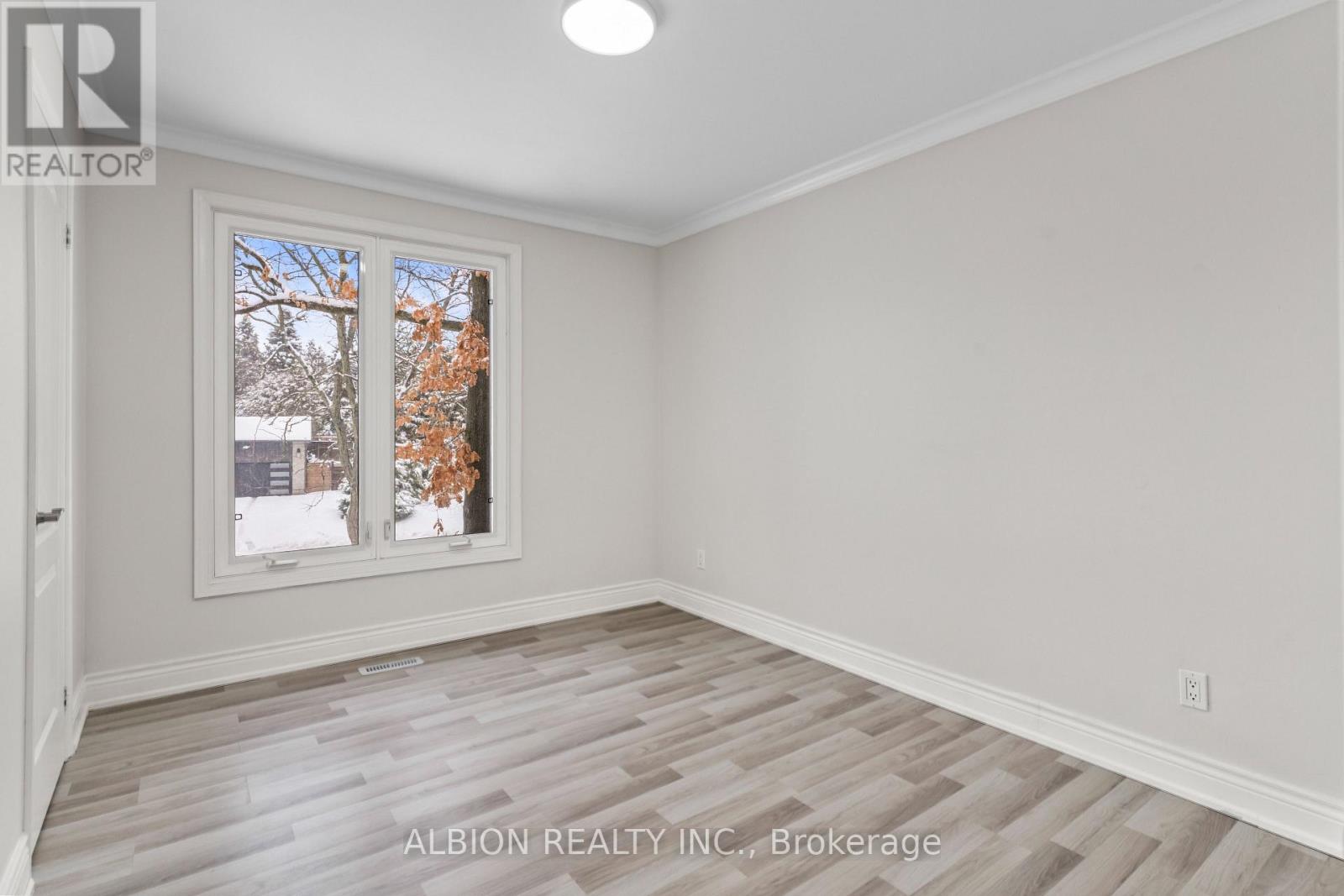 39 Westview Crescent, Caledon, Ontario  L7E 0E2 - Photo 19 - W12679138