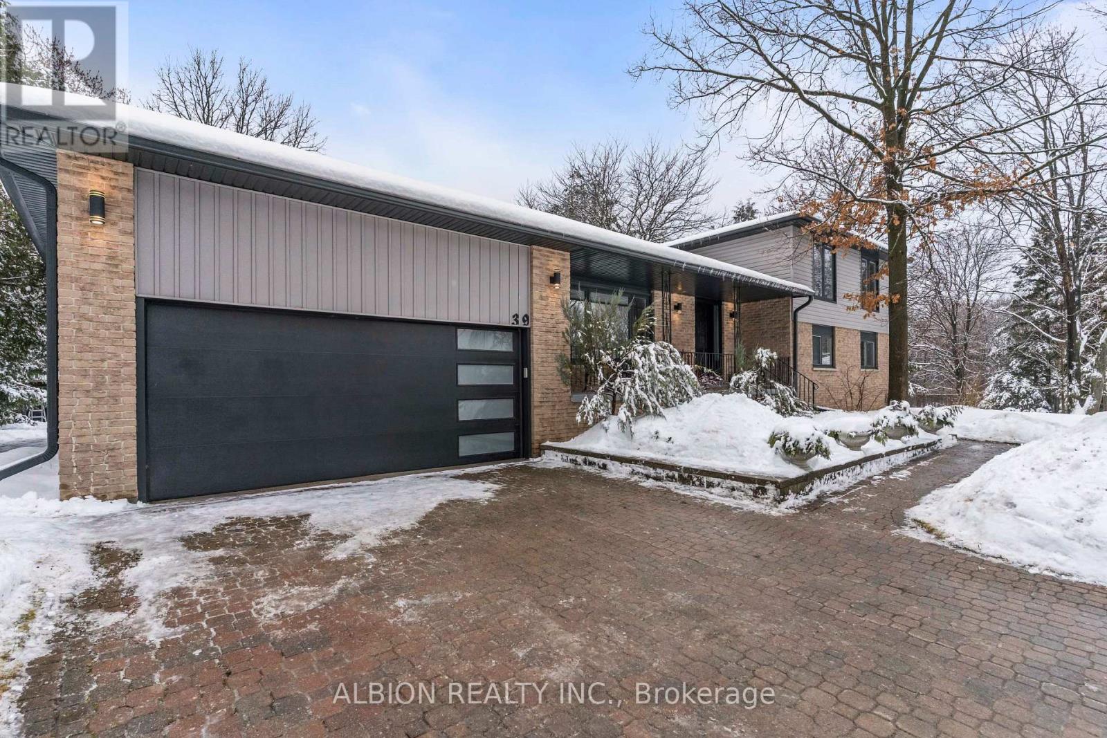 39 Westview Crescent, Caledon, Ontario  L7E 0E2 - Photo 39 - W12679138