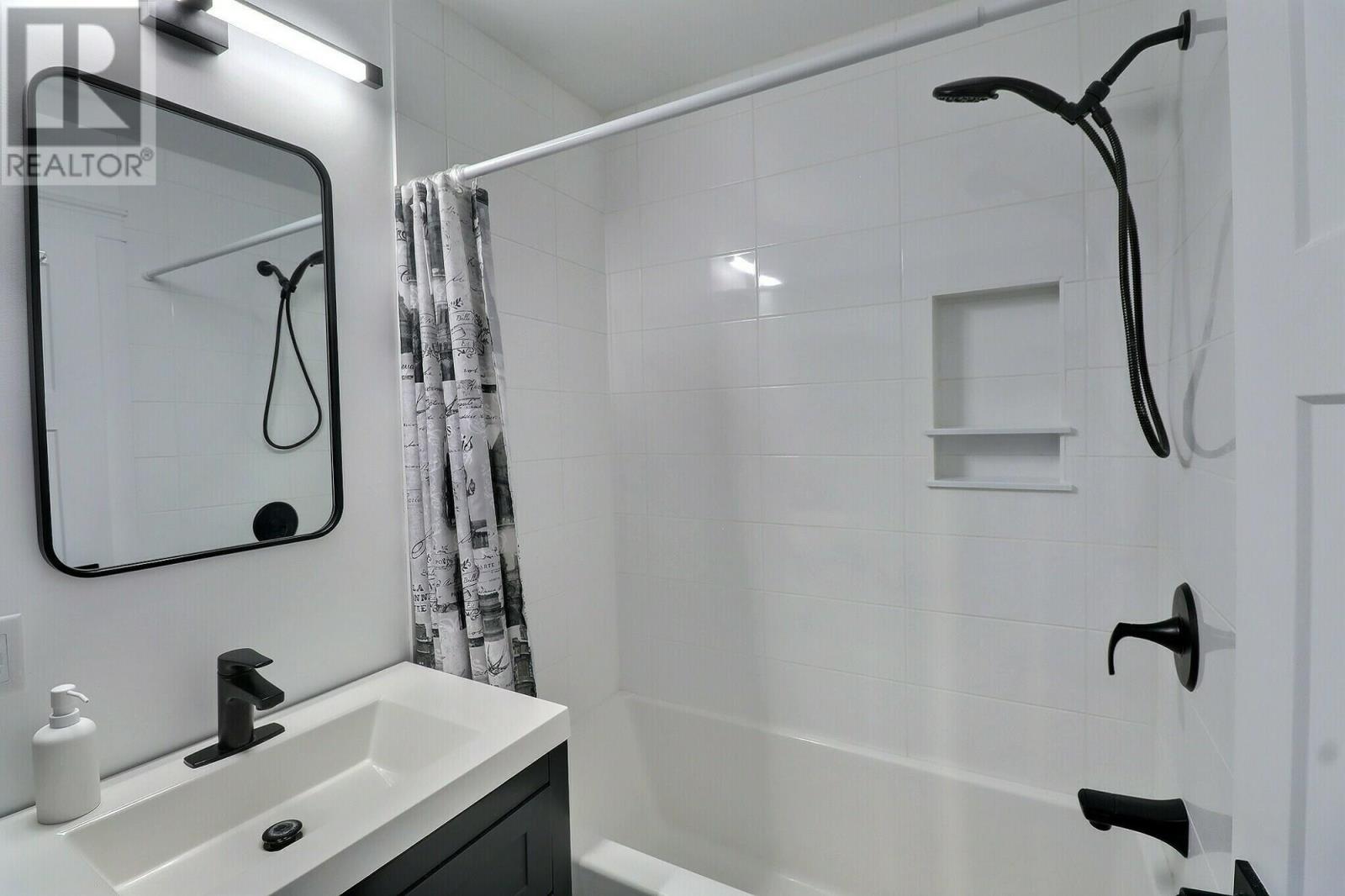 2 Argyle Street, Alberton, Prince Edward Island  C0B 1B0 - Photo 13 - 202600455