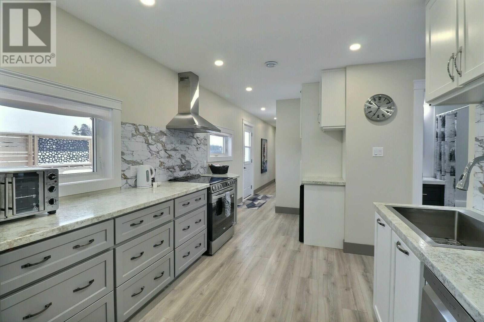 2 Argyle Street, Alberton, Prince Edward Island  C0B 1B0 - Photo 5 - 202600455