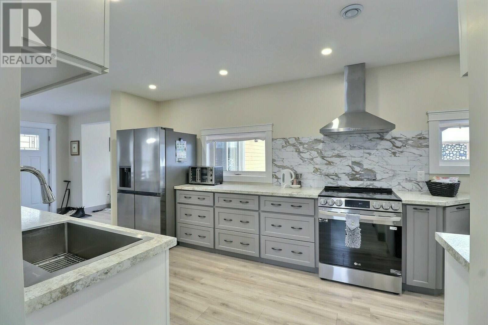 2 Argyle Street, Alberton, Prince Edward Island  C0B 1B0 - Photo 6 - 202600455