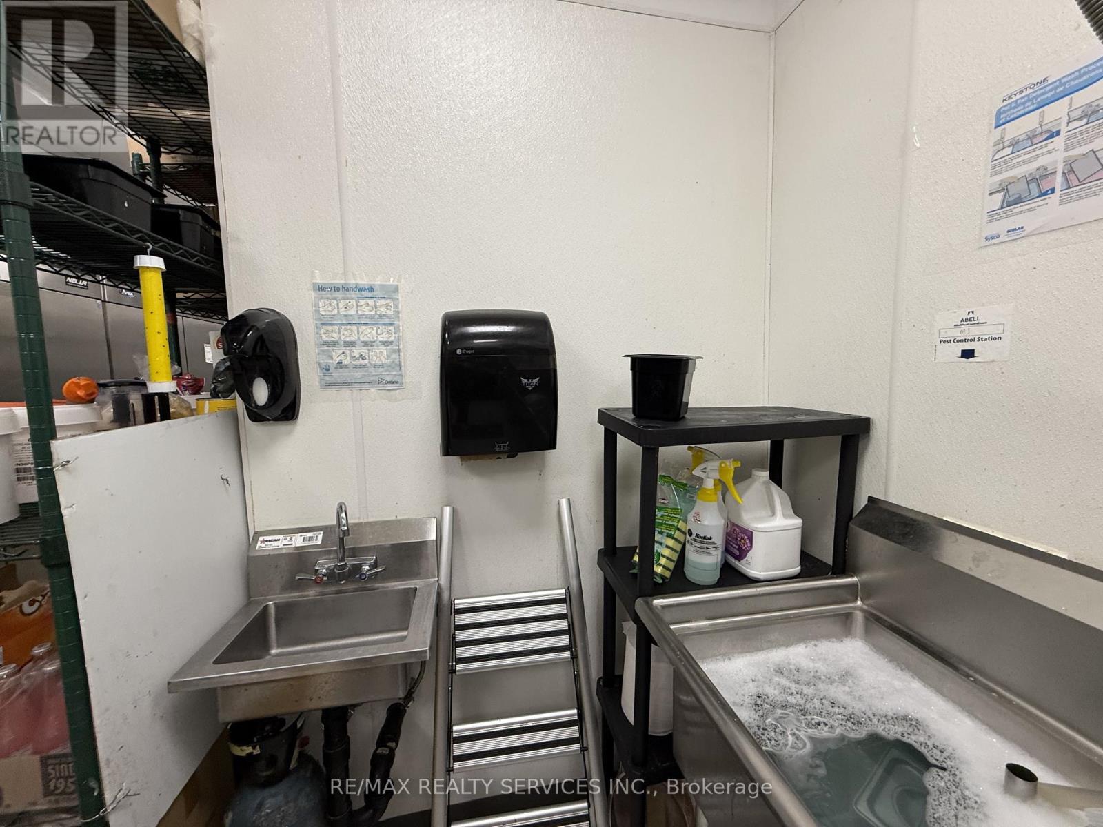 10 - 2255 Barton Street E, Hamilton, Ontario  L8H 7T4 - Photo 23 - X12679144