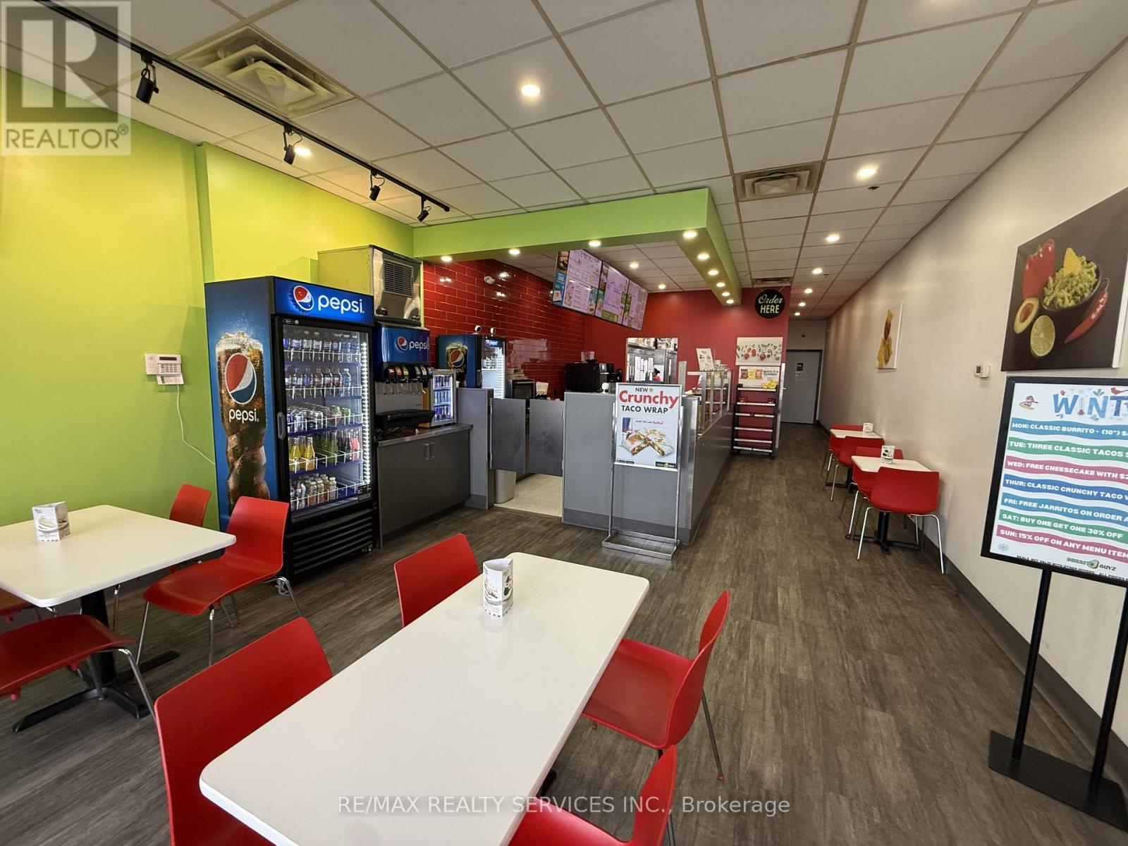 10 - 2255 Barton Street E, Hamilton, Ontario  L8H 7T4 - Photo 9 - X12679144