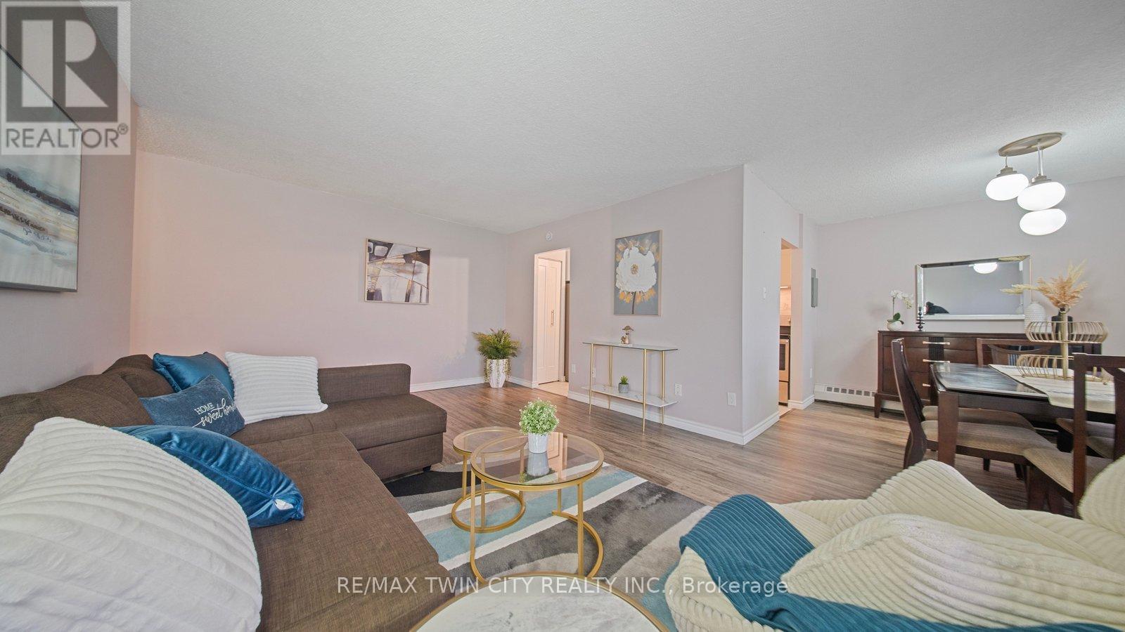 300 - 640 West Street W, Brantford, Ontario  N3R 6M3 - Photo 13 - X12679148