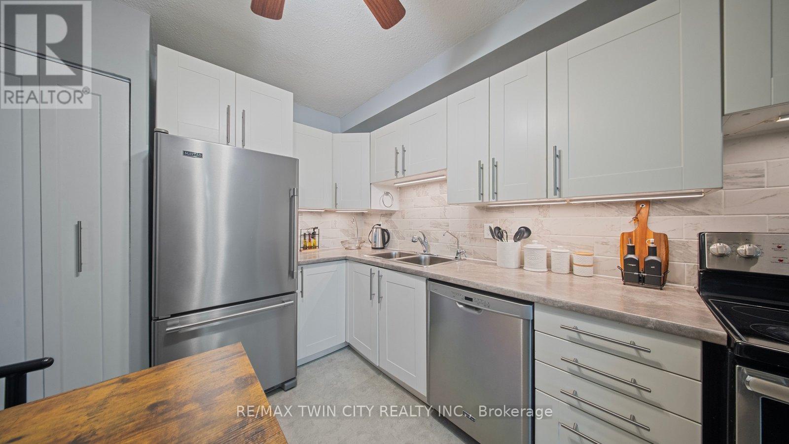 300 - 640 West Street W, Brantford, Ontario  N3R 6M3 - Photo 19 - X12679148