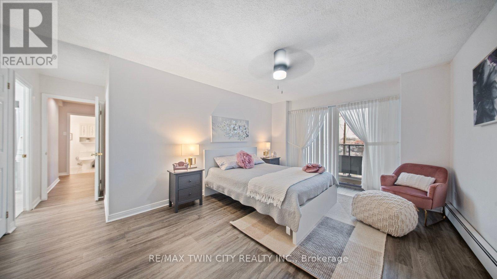 300 - 640 West Street W, Brantford, Ontario  N3R 6M3 - Photo 25 - X12679148