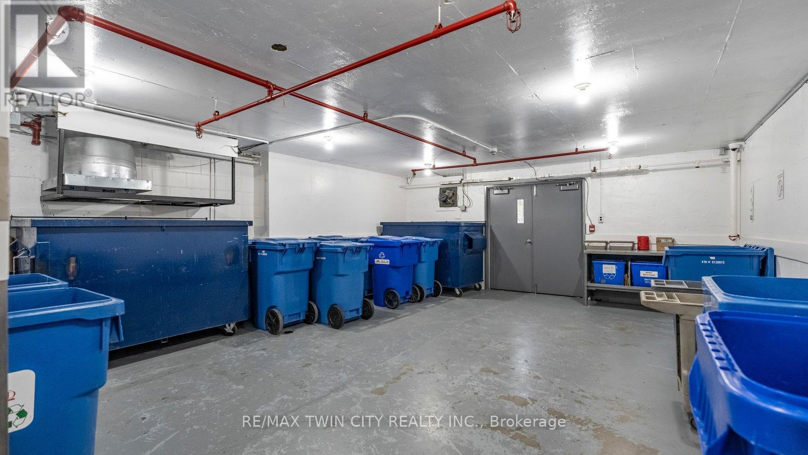 300 - 640 West Street W, Brantford, Ontario  N3R 6M3 - Photo 39 - X12679148