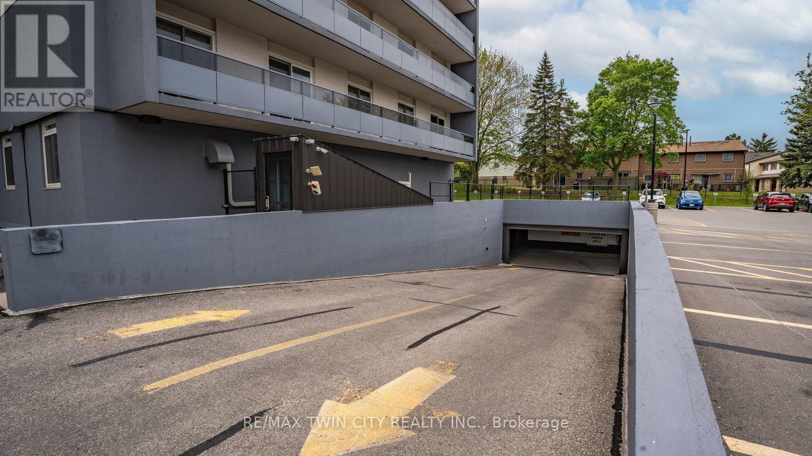 300 - 640 West Street W, Brantford, Ontario  N3R 6M3 - Photo 49 - X12679148