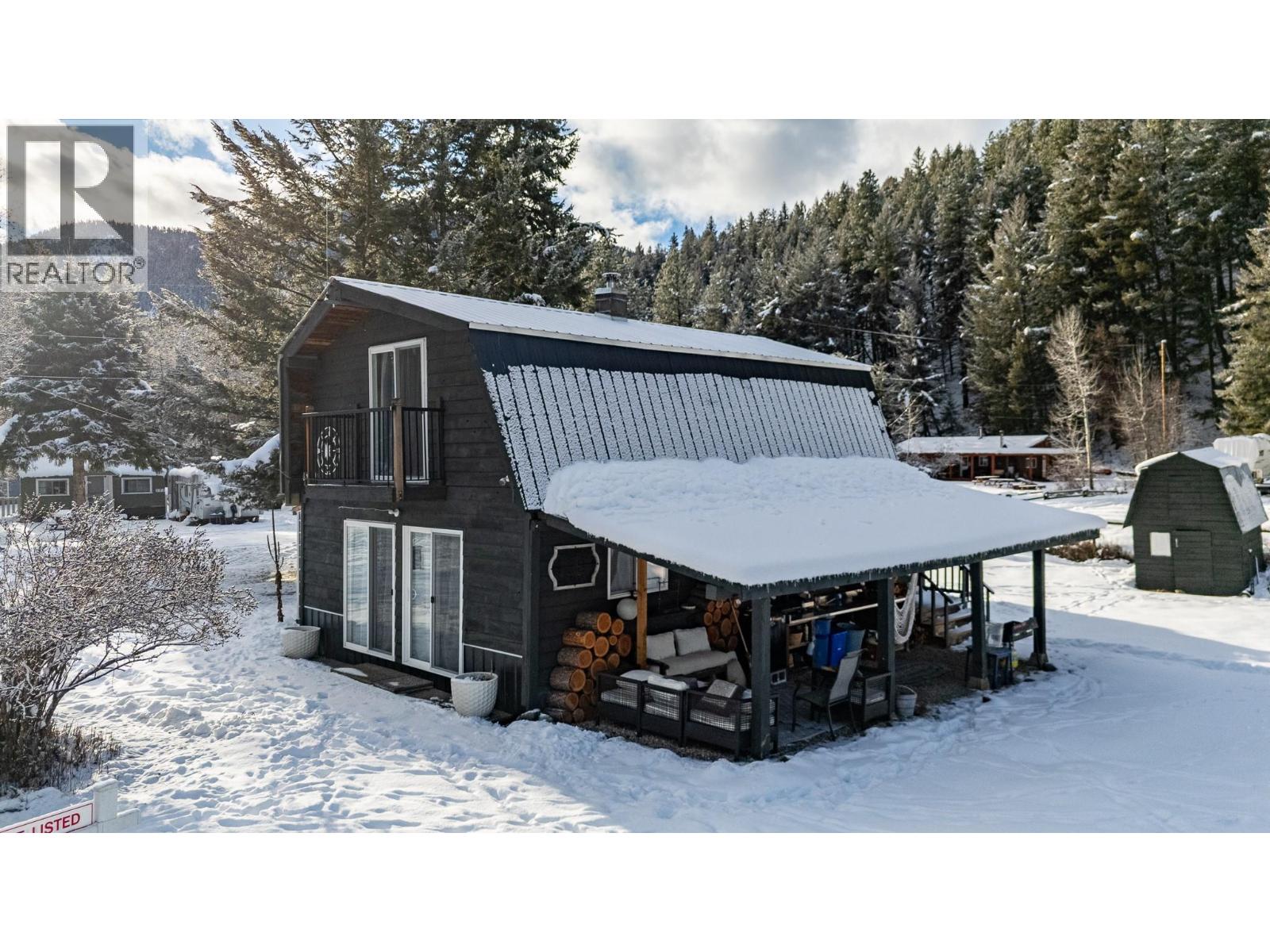 172 6th Street, Coalmont-Tulameen, British Columbia  V0X 1W0 - Photo 2 - 10371632