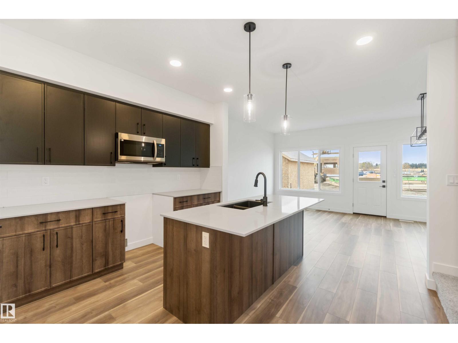 1011 Aster Bv Nw, Edmonton, Alberta  T6T 2W8 - Photo 9 - E4469492