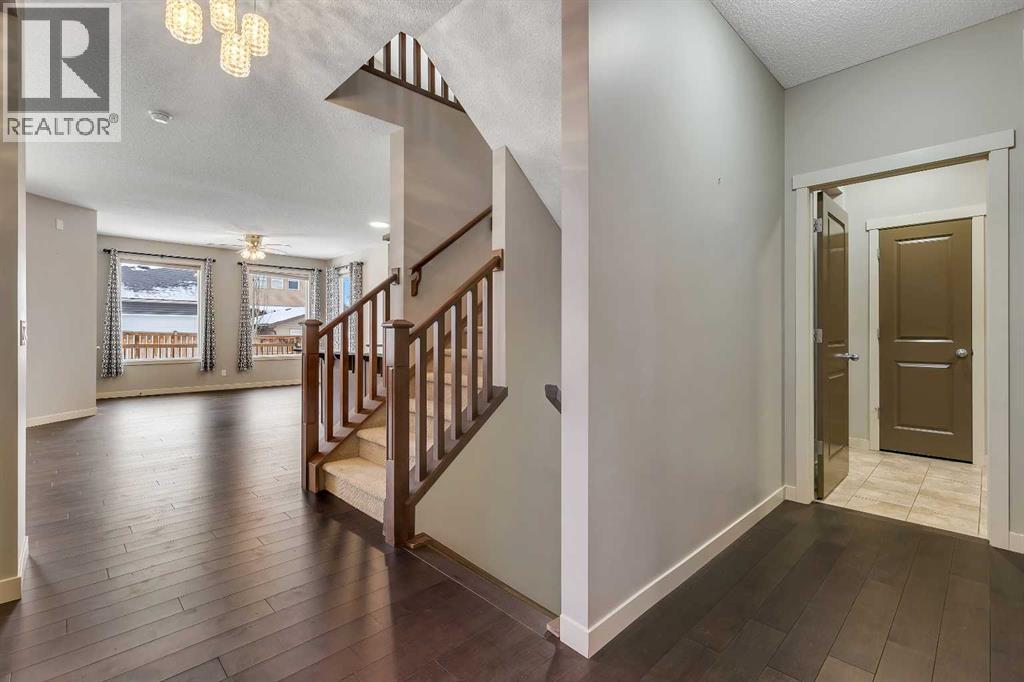 7 Westridge Green, Okotoks, Alberta  T1S 0J9 - Photo 4 - A2277775