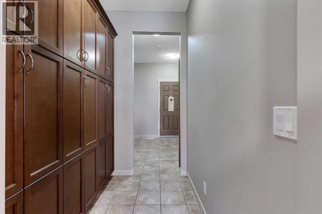 7 Westridge Green, Okotoks, Alberta  T1S 0J9 - Photo 8 - A2277775