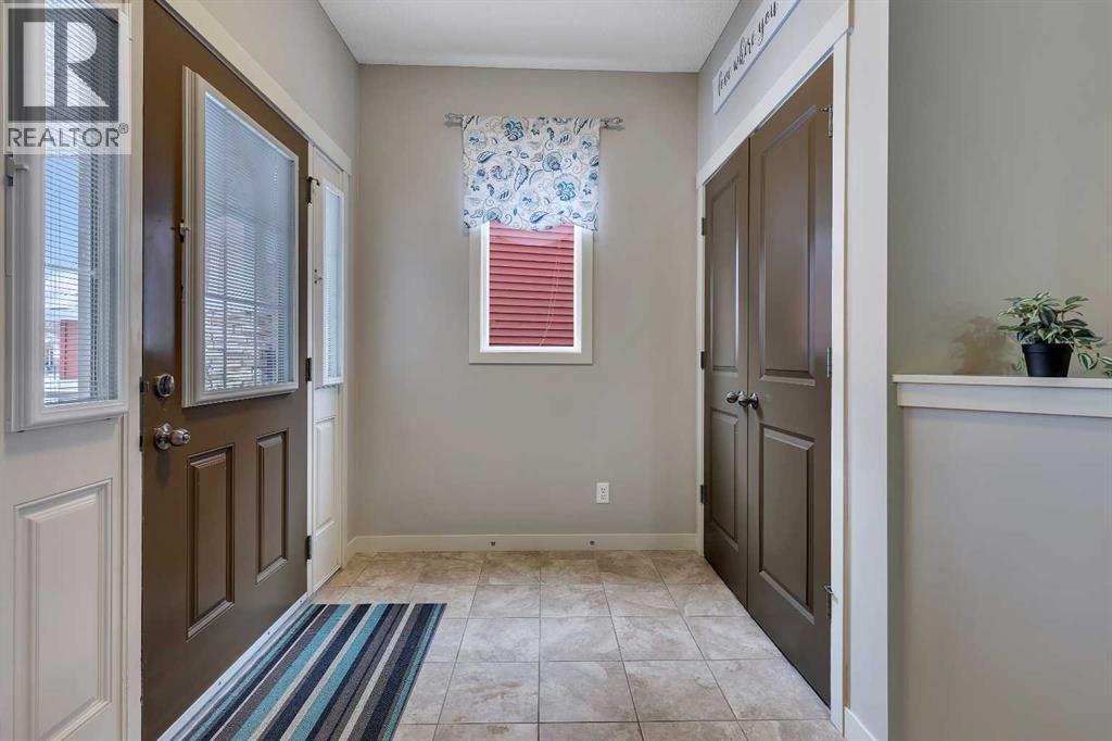 7 Westridge Green, Okotoks, Alberta  T1S 0J9 - Photo 3 - A2277775