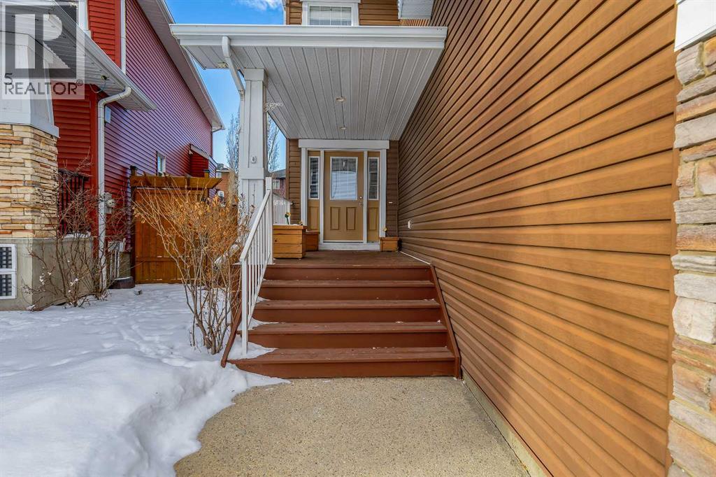 7 Westridge Green, Okotoks, Alberta  T1S 0J9 - Photo 2 - A2277775