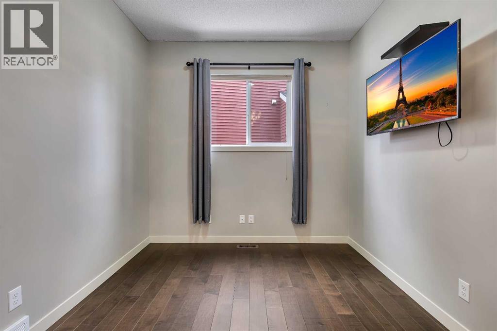 7 Westridge Green, Okotoks, Alberta  T1S 0J9 - Photo 9 - A2277775