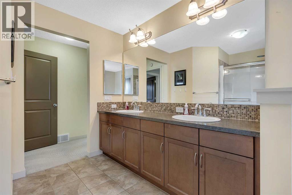 7 Westridge Green, Okotoks, Alberta  T1S 0J9 - Photo 37 - A2277775