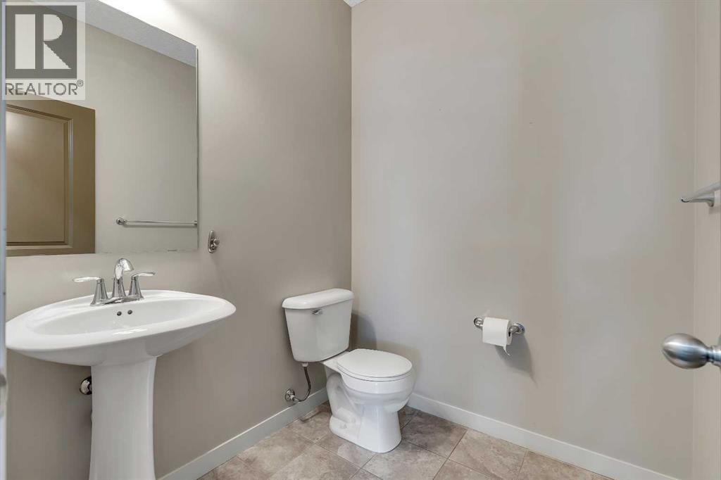 7 Westridge Green, Okotoks, Alberta  T1S 0J9 - Photo 5 - A2277775