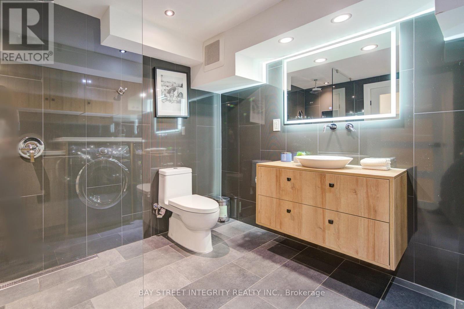 409 River Side Drive, Oakville, Ontario  L6K 3N6 - Photo 38 - W12674954