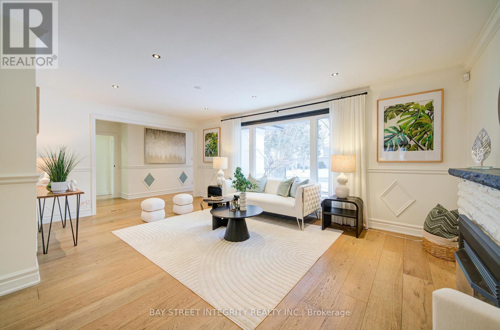 409 River Side Drive, Oakville, Ontario  L6K 3N6 - Photo 9 - W12674954