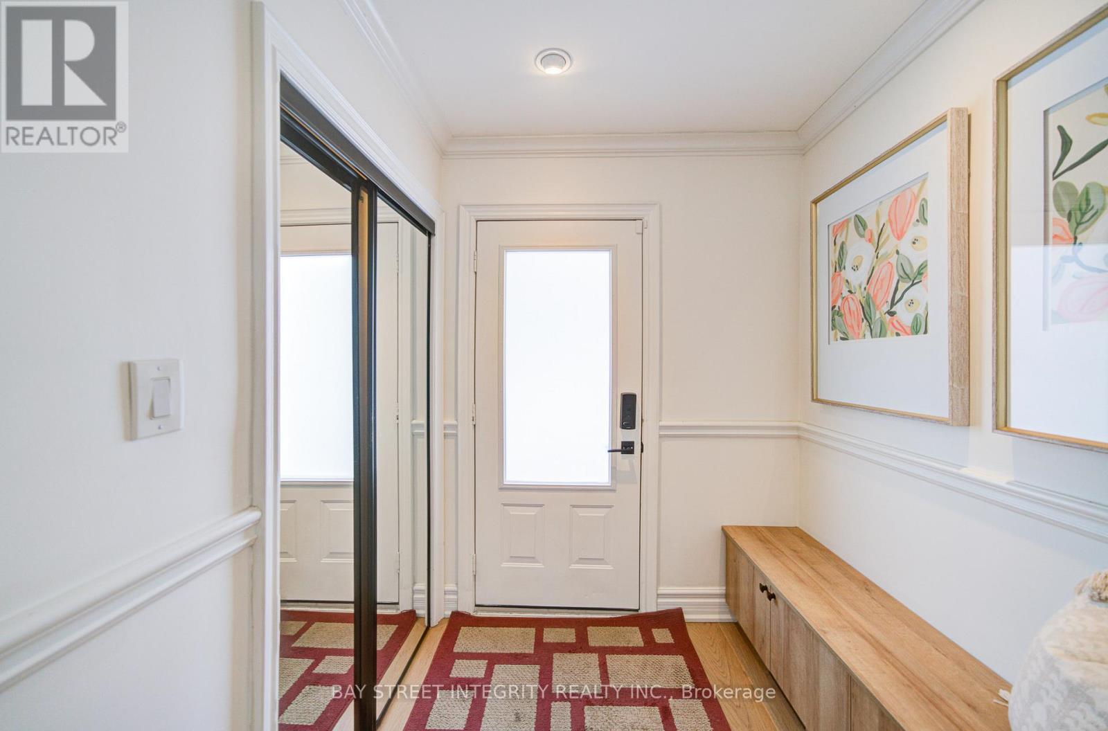 409 River Side Drive, Oakville, Ontario  L6K 3N6 - Photo 3 - W12674954