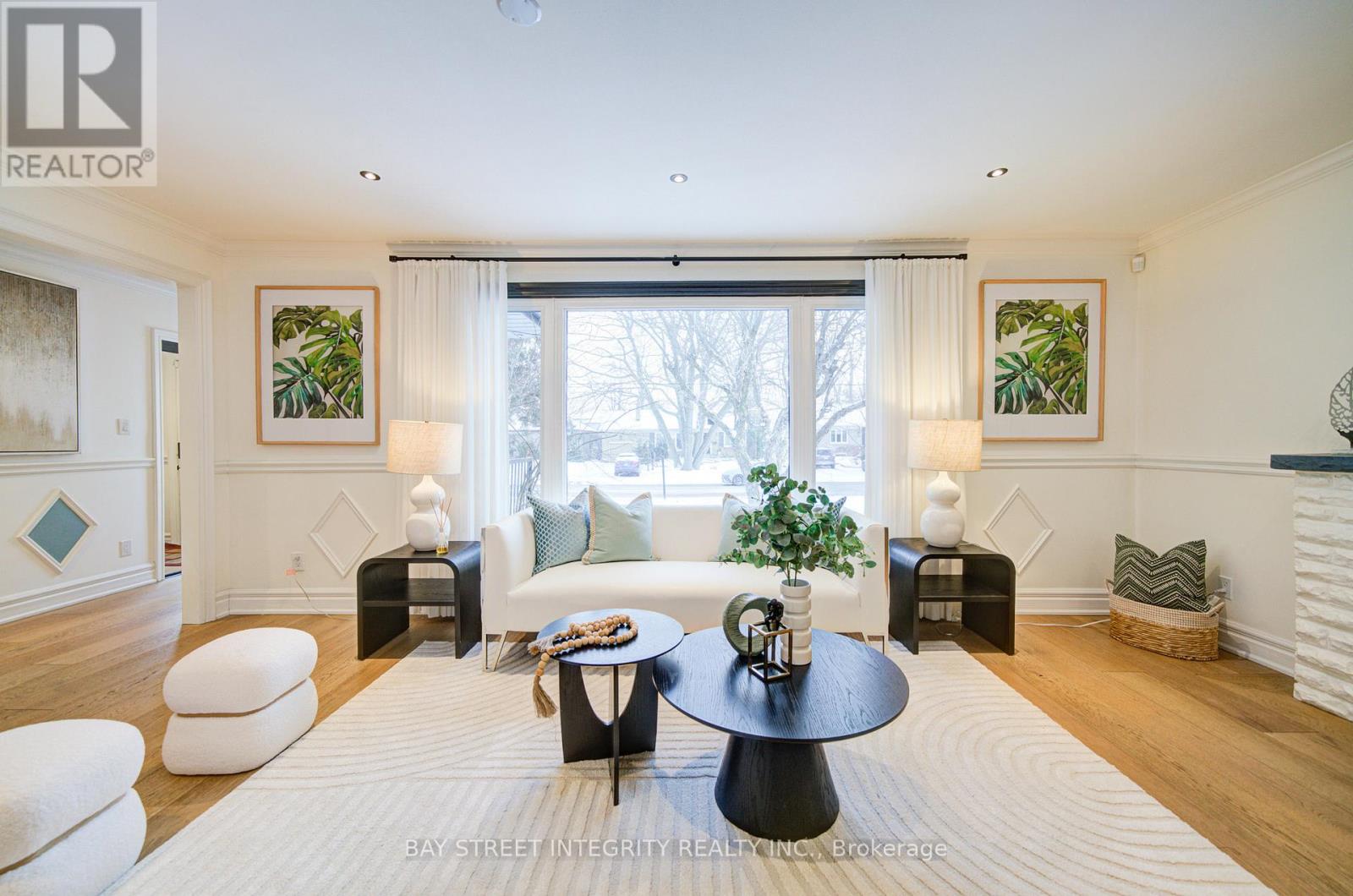 409 River Side Drive, Oakville, Ontario  L6K 3N6 - Photo 8 - W12674954