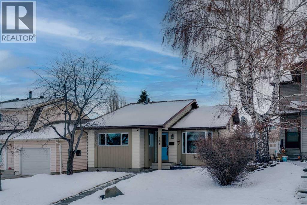 103 Bermuda Way Nw, Calgary, Alberta  T3K 1H1 - Photo 2 - A2277322