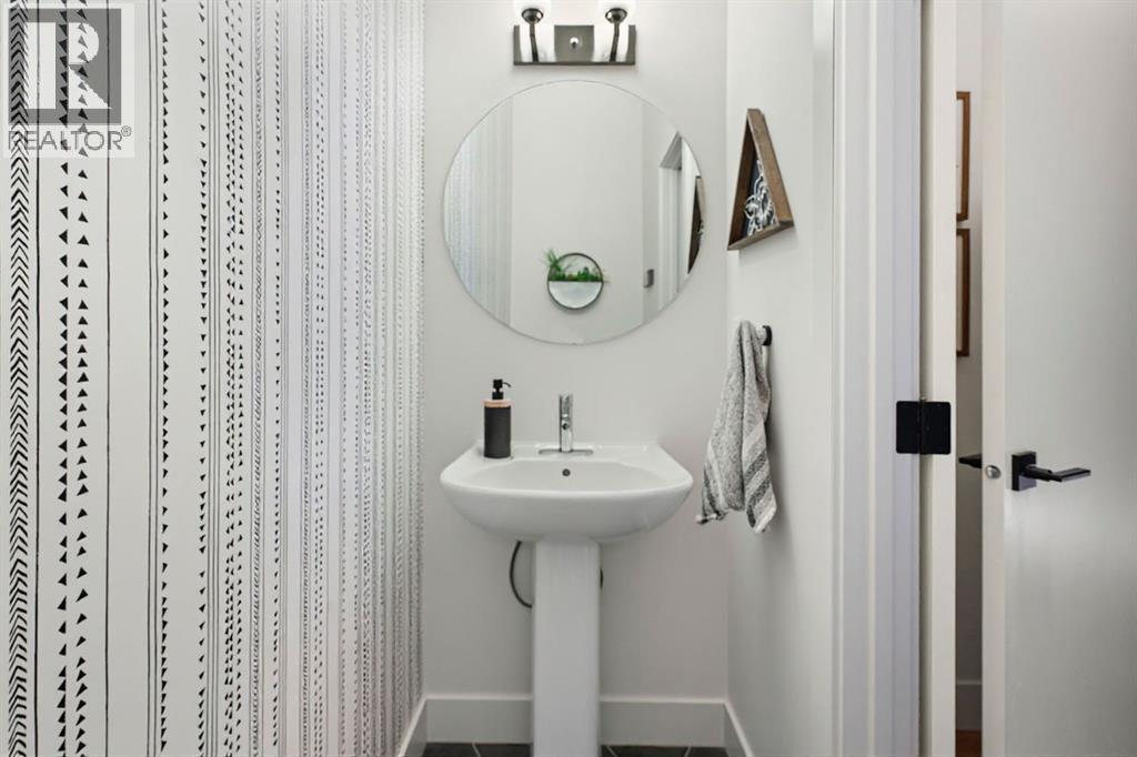 11 Clydesdale Crescent, Cochrane, Alberta  T4C 2S5 - Photo 6 - A2277720