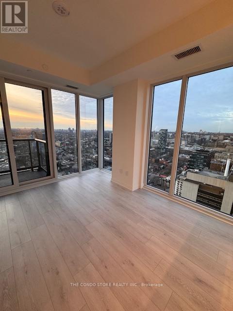 Lp02 - 280 Dundas Street W, Toronto, Ontario  M5T 1G2 - Photo 7 - C12679158