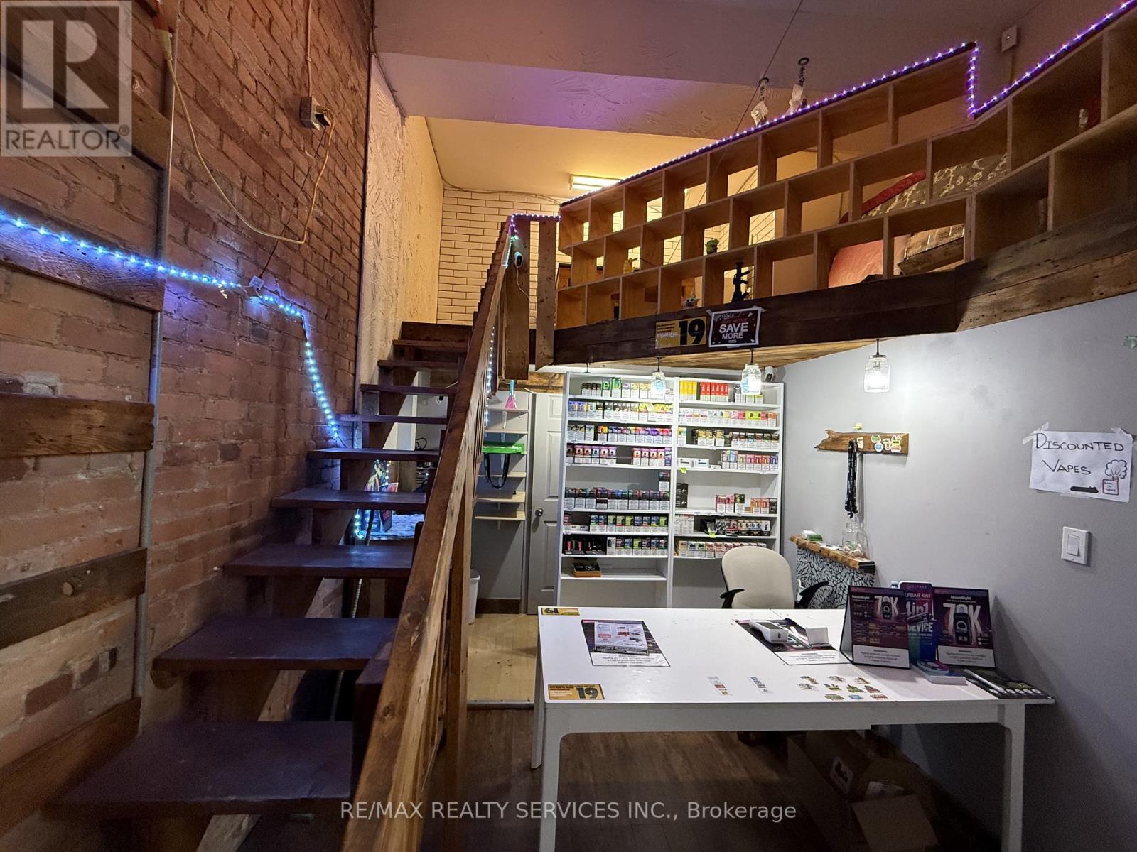 168 King Street W, Hamilton, Ontario  L8P 1A5 - Photo 6 - X12679162