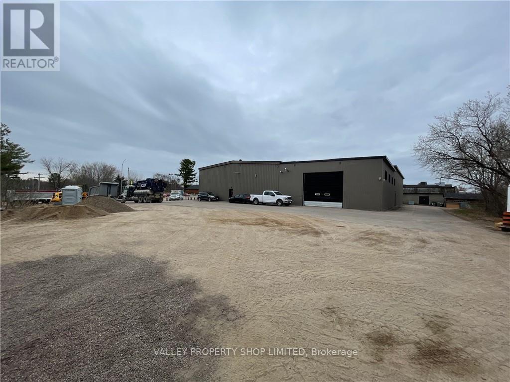 3532 Petawawa Boulevard, Petawawa, Ontario  K8A 1W9 - Photo 9 - X10845545