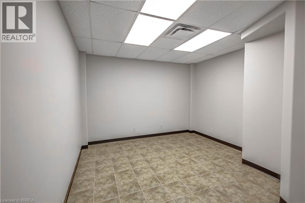 30 Brant Avenue Unit# B.3, Brantford, Ontario  N3T 3G6 - Photo 33 - 40696692