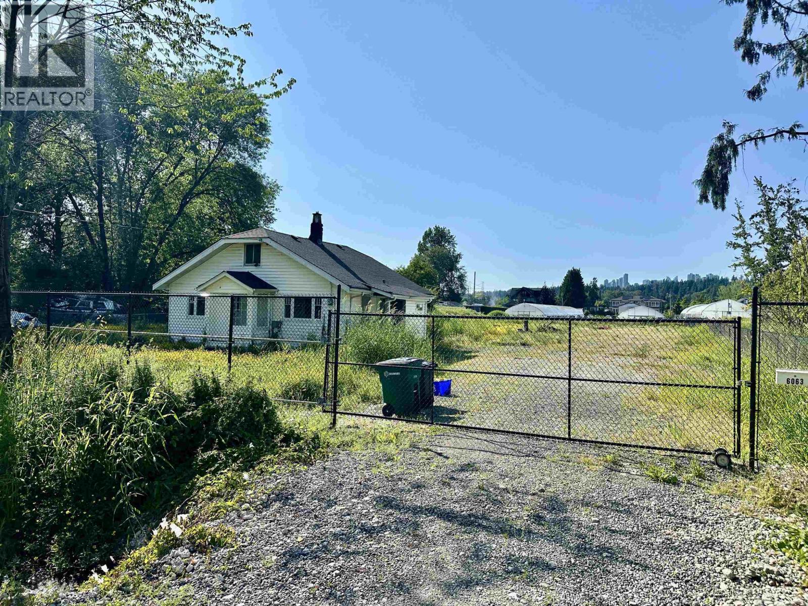 6063 9th Avenue, Burnaby, British Columbia  V3N 2T4 - Photo 1 - C8072885