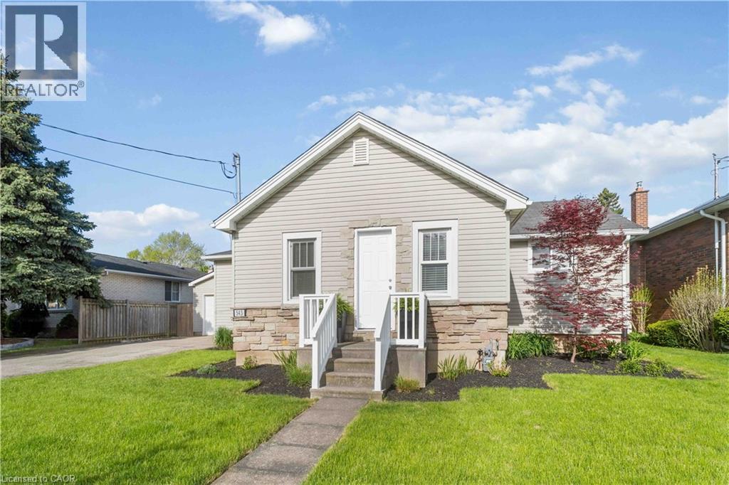 543 Vine Street, St. Catharines, Ontario  L2M 3T5 - Photo 2 - 40774257
