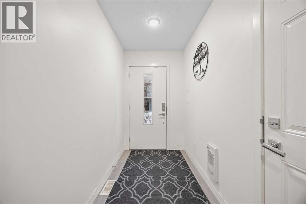 87 Walden Path Se, Calgary, Alberta  T2X 4C4 - Photo 3 - A2275066