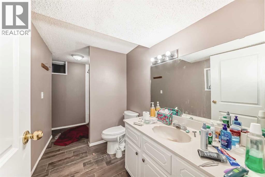 6944 Temple Drive Ne, Calgary, Alberta  T1Y 4X9 - Photo 40 - A2276167