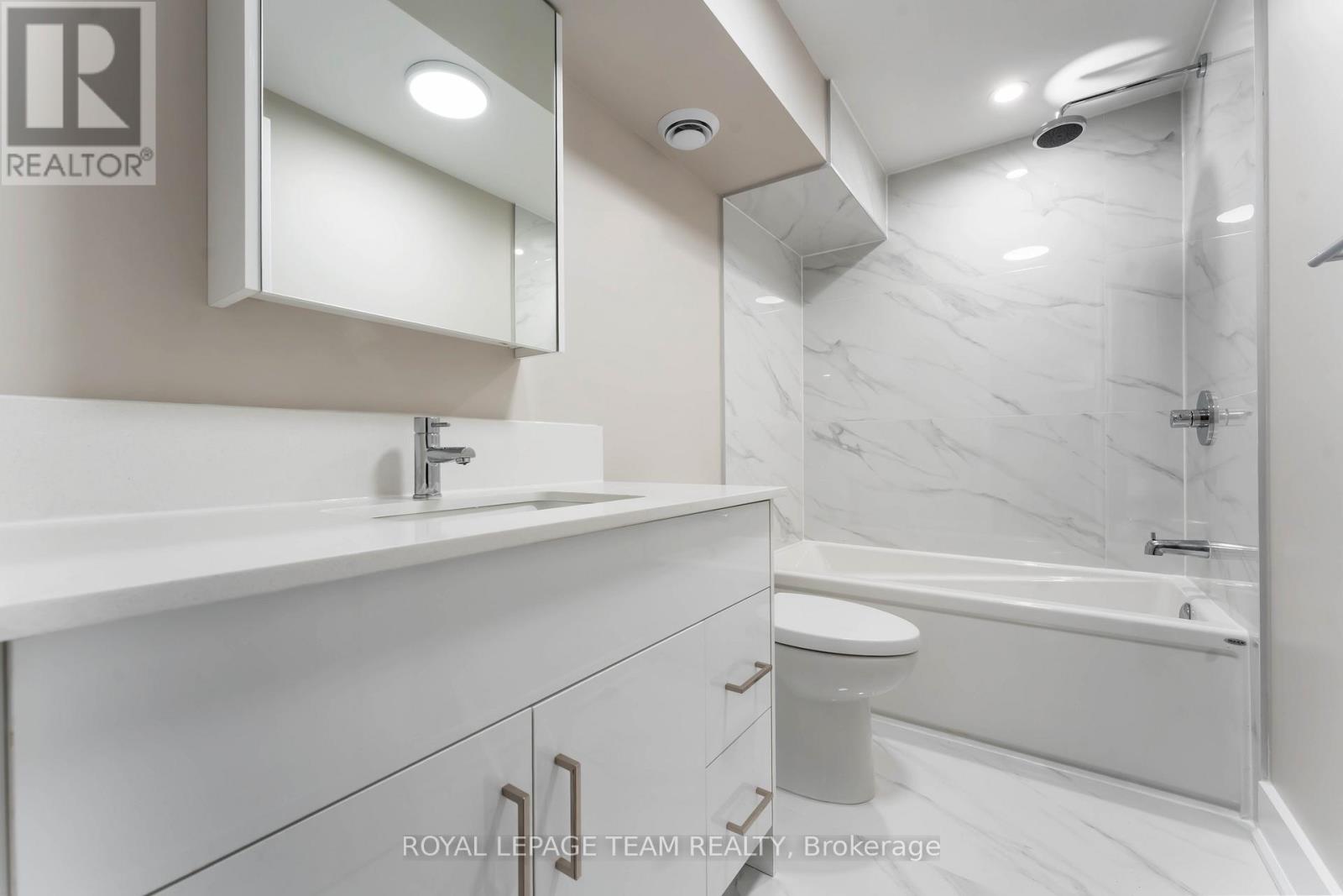 1 - 342 Fifth Avenue, Ottawa, Ontario  K1S 2N7 - Photo 15 - X12679196