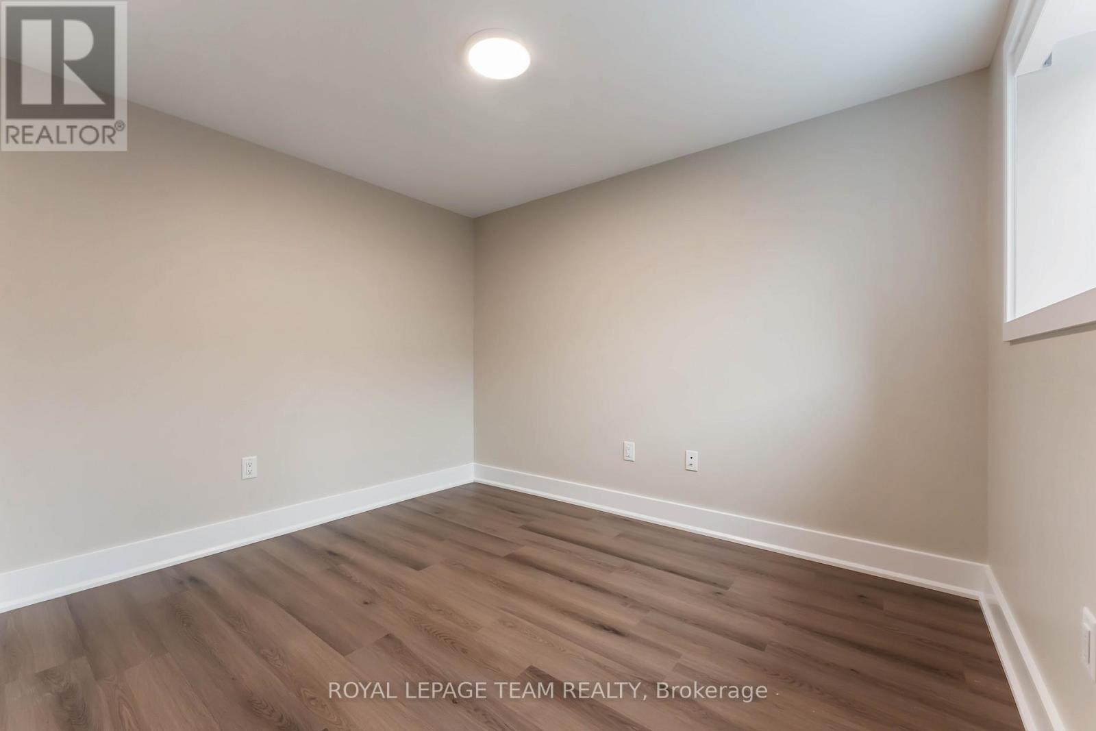 1 - 342 Fifth Avenue, Ottawa, Ontario  K1S 2N7 - Photo 18 - X12679196